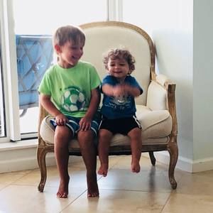 Meet your Posher, Leslie